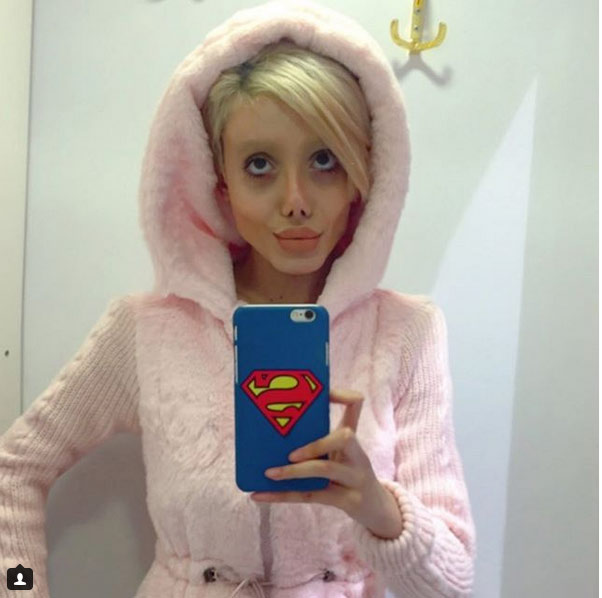 angelina jolie,sahar tabur,iran fan of angelina jolie,weird story,entertainment