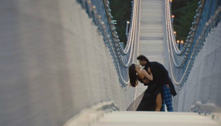 enni soni song,second song of saaho,guru randhawa,world longest suspension foot over bridge,shraddha kapoor,enni soni song released,watch enni soni song,prabhas news in hindi,shraddha kapoor news in hindi,entertainment,bollywood news in hindi