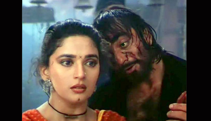 madhuri dixit,dhak dhak girl,abodh,tezaab,dil,devdas,hum aapke hain kaun,dil to pagal hai,saajan,dedh ishqiya