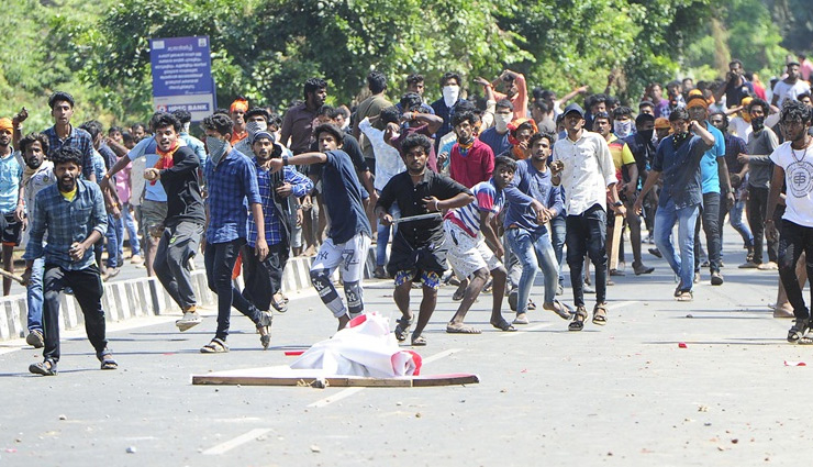 Protests break out after 2 women of menstrual age begin trek to Sabarimala