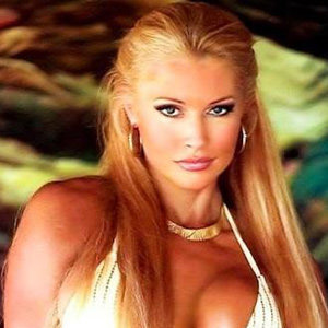 Womens Day Special- विश्व में 5 सर्वश्रेष्ठ महिला पहलवान trish stratus,lita,sable,chyna,mae young,female wrestlers,best female wrestlers in the world,womens day special