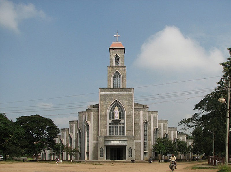 se cathedral,goa,sacred heart church,shimoga,cathedral of our lady of the rosary,kunkuri,medak cathedral,telangana,basilica of our lady of dolours,thrissur,beautiful church in india,church
