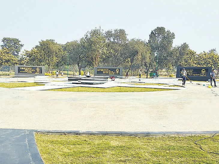 अटल बिहारी वाजपेयी की याद में PM मोदी ने जारी किया 100 रुपए का सिक्का, कहा-'दिमाग यह मानने को तैयार ही नहीं है कि वे अब हमारे साथ नहीं' narendra modi,atal bihari vajpayee,vajpayee coin,100 rupee coin,vajpayee birth anniversary,pm modi