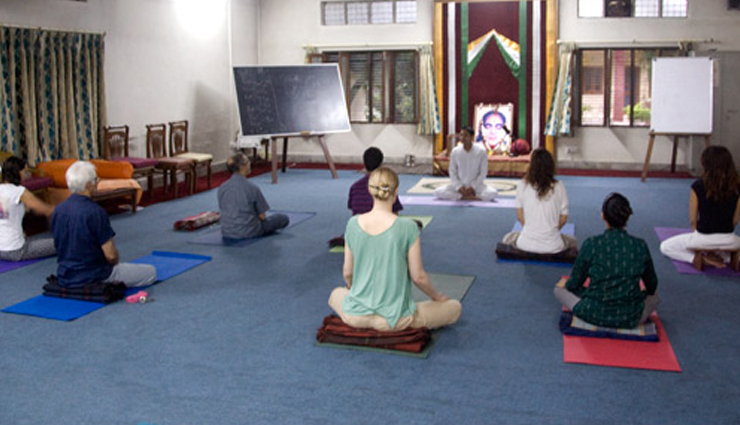 yoga ashrams in rishikesh,best yoga retreats,traditional ashrams,yoga centers in rishikesh,spiritual retreats,meditation ashrams,meditation centers in rishikesh,tranquil meditation spaces,mindfulness retreats,meditation workshops,serene meditation ashrams,silent retreat centers,yoga and meditation ashrams,yogic retreats,spiritual getaways,holistic wellness centers,yogic lifestyle ashrams,meditation and yoga institutes,rishikesh yoga and meditation retreats,authentic yoga experiences,vedic meditation ashrams,yogic philosophy centers,nature retreats,wellness ashrams,traditional yoga ashrams in rishikesh,yoga teacher training centers,yoga and ayurveda retreats,residential yoga programs,yoga philosophy workshops,ancient yogic practices