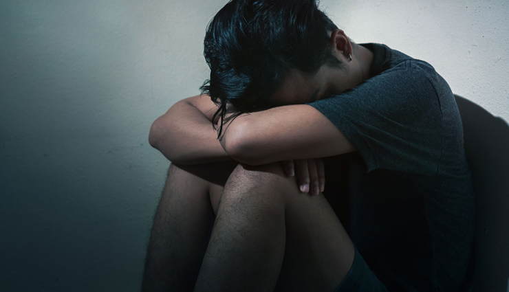 आखिर क्यों बढती जा रही हैं किशोर आत्महत्याओं की संख्या? पेरेंट्स के लिए जरूरी है ये जानकारी 