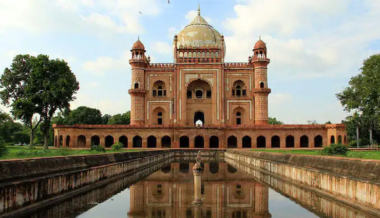 स्थापत्य कला का उत्कृष्ट नमूना हैं मुगल काल में बने ये ऐतिहासिक मकबरे mughal era mausoleums,historical mausoleums of mughal architecture,architectural gems of the mughal era,mughal mausoleums as architectural marvels,mughal dynasty impressive mausoleums,mughal architecture in historical mausoleums,exquisite examples of mughal era mausoleums,marvels of architecture in mughal mausoleums,appreciating the beauty of mughal era mausoleums,historic mausoleums showcasing mughal architecture