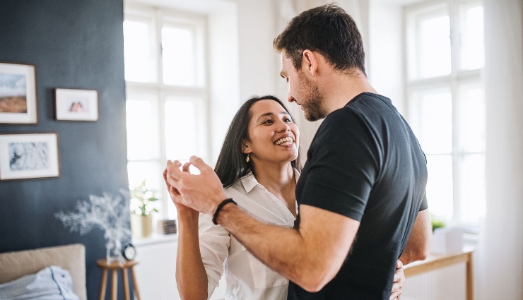 signs of true love,how to know someone loves you,emotional connection in love,genuine love indicators,real love signs,true affection,love vs infatuation,signs he truly loves you,emotional bonding,relationship authenticity