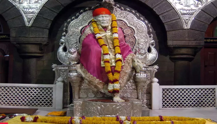 परिवार संग कर सकते हैं महाराष्ट्र के इन प्रसिद्द धार्मिक स्थलों के दर्शन, मिलेगी आत्मिक खुशी travel tips,travel guide,maharashtra temples