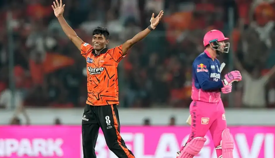 बिहार के 21 वर्षीय युवा तेज गेंदबाज ने IPL डेब्यू में मचाया तहलका, जानिए कौन है ये उभरता सितारा? बिहार के 21 वर्षीय युवा तेज गेंदबाज ने IPL डेब्यू में मचाया तहलका, जानिए कौन है ये उभरता सितारा?