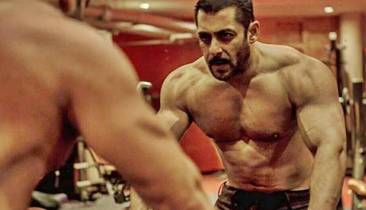 well shirts are not meant for these stars,hottest bodies of bollywood stars,sexy body of bollywood stars,figures of male stars,hrithik roshan body,salman khan body,john abraham body,ranveer singh body,vidyut jamwal body