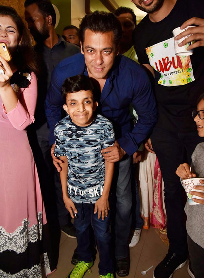 bollywood,Salman Khan,charity,donation,race 3