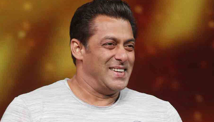 bollywood celebrities,weird habits of bollywood celebrities,Salman Khan,priyanka chopra,Kareena Kapoor,amitabh bachchan,shahrukh khan,john