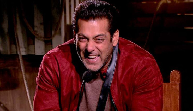 Salman Khan,salman khan video,salman khan race with horse,salman khan race video,salman khan video on social media,salman  khan upcoming movie,salman khan bharat,bharat opening,inshallah,entertainment,bollywood