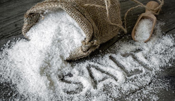 घर की सफाई को आसान बनाता है नमक, इस तरह करें इस्तेमाल