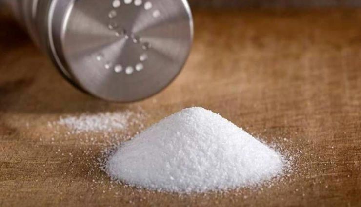 रसोई घर में इन चीजों का खत्म होना बनता हैं आर्थिक तंगी का कारण, ना होने दे ऐसा vastu tips,vastu tips in hindi,kitchen vastu,maa laxmi