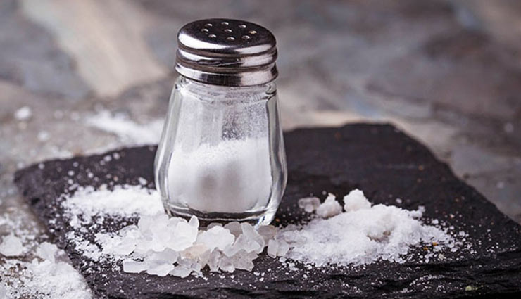 uses of salt for skin,salt for good nails,beauty tips from salt,skin care tips from salt,beauty tips,skin care tips