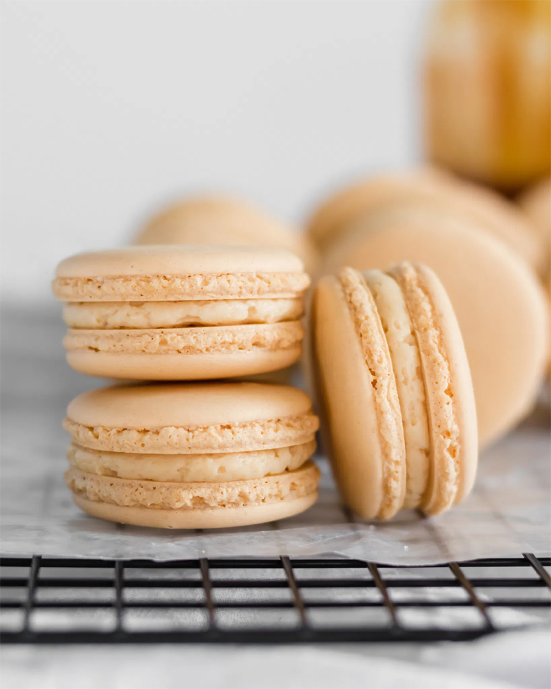 salted caramel macarons,salted caramel macarons recipe,macarons recipe,caramel macarons recipe,recipe