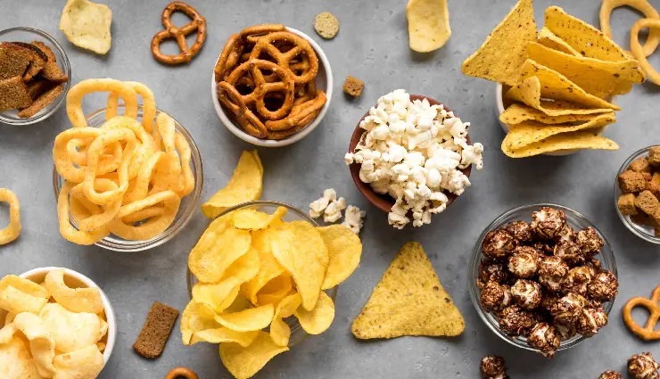 high blood pressure diet,foods to avoid hypertension,hypertension management,heart health tips,blood pressure control,sodium-rich foods to avoid,high bp diet plan,foods that raise blood pressure,heart disease prevention,healthy diet for hypertension