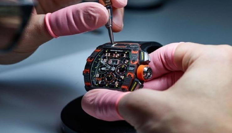 vastu tips,vastu tips in hindi,watch and vastu,prosperity in home,change your luck