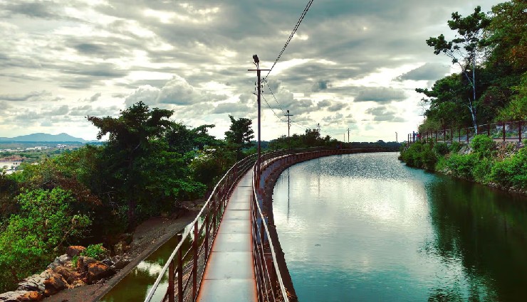 places to visit in odisha,odisha tourist attractions,top destinations in odisha,odisha travel guide,famous temples in odisha,best beaches in odisha,odisha tourism,cultural places in odisha,heritage sites in odisha,wildlife in odisha,travel to odisha,pluto tours odisha