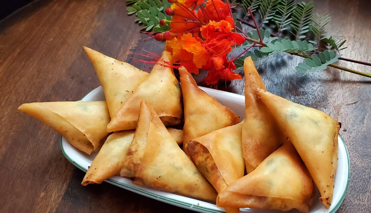 healthy cauliflower and lentil samosa,lentil samosa recipes,easy to cook recipes,healthy samosa,hunger struck,food