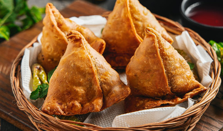 delicious street style vegetable samosa,food,easy recipe