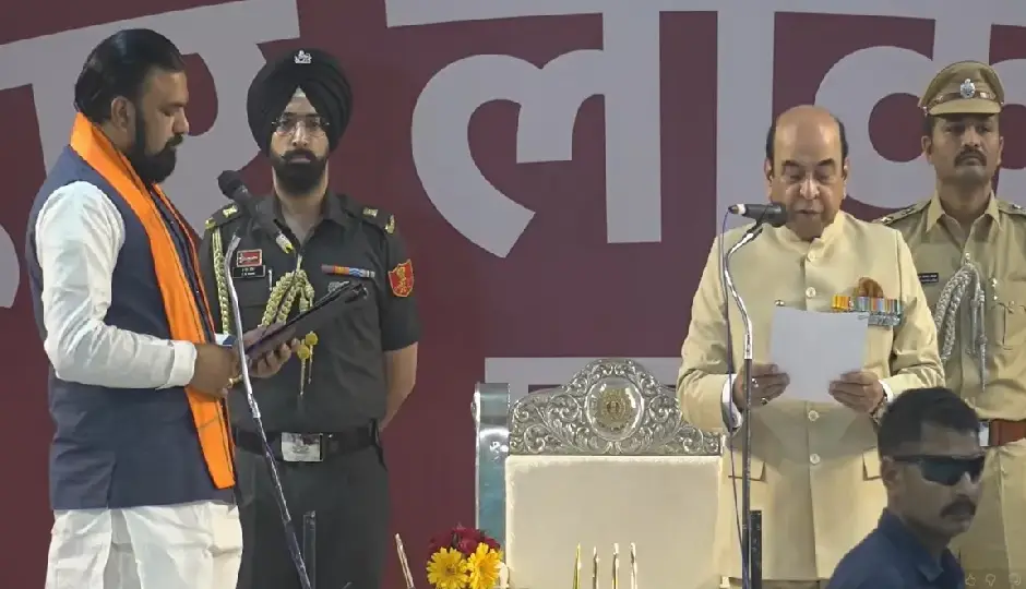 बिहार में सत्ता का नया अध्याय, पहली बार BJP का मुख्यमंत्री, JDU कोटे से दो डिप्टी सीएम ने ली शपथ