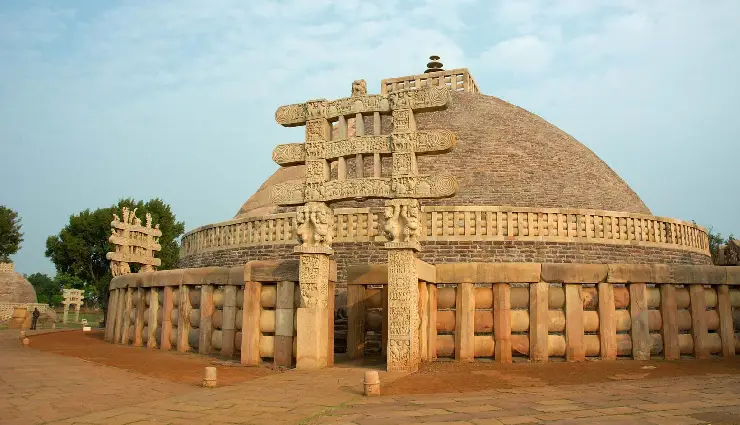 madhya pradesh tourism,places to visit in madhya pradesh october 2025,best time to visit madhya pradesh,madhya pradesh unesco sites,madhya pradesh tiger reserves,waterfalls in madhya pradesh,madhya pradesh temples,madhya pradesh festivals,dussehra in madhya pradesh,diwali celebrations madhya pradesh,travel guide madhya pradesh october