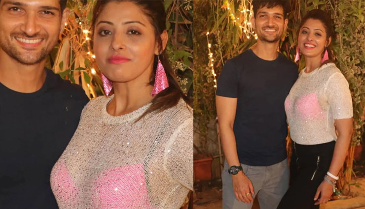 लोगों को पसंद नहीं आई Sanchita Banerjee की ट्रांसपेरेंट ड्रेस, बोले - 'बकवास है कपड़ा'