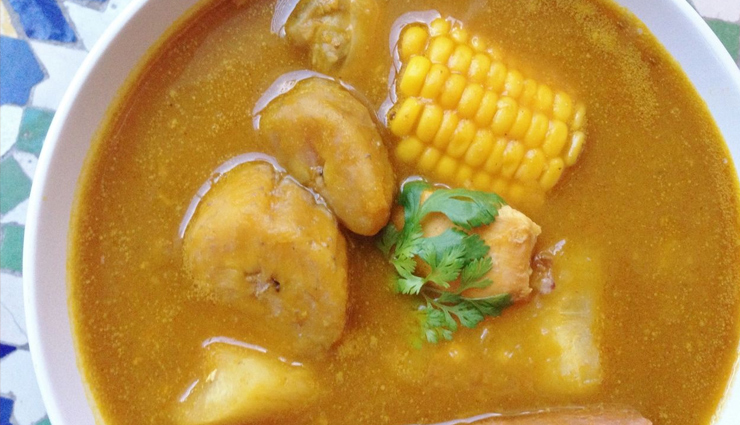 traditional colombian dishes,bandeja paisa,lechona,ajiaco,sancocho,changua,arepas,fritanga,hormigas culonas,tamales,rondon,travel,holidays