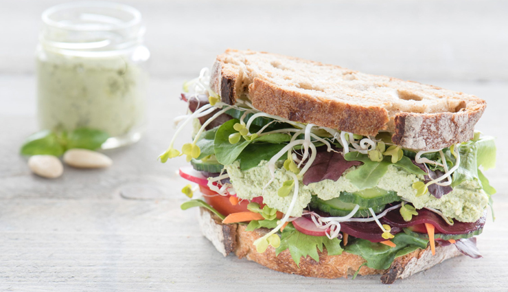 mixed sprouts sandwich,sandwich recipe,snacks recipe,main course recipe