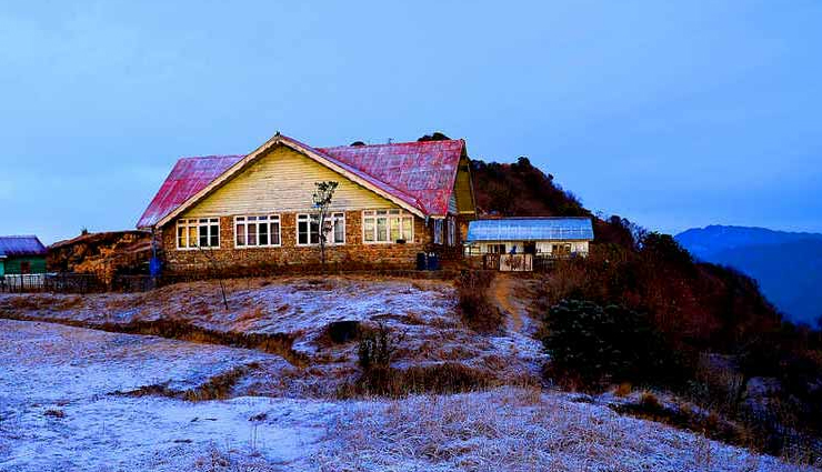 sandakphu,tourist attractions to visit in sandakphu,the everest family,eclectic phalut,mt kanchenjunga,manebhanjan,tumling,lamey dhura