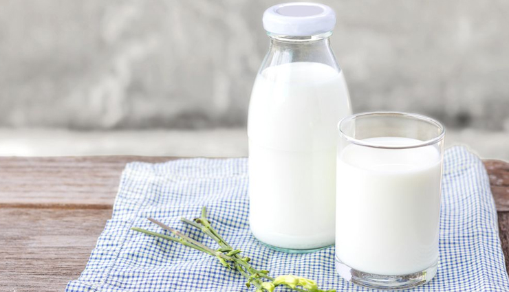 sandalwood and rose water face pack,sandalwood and honey face pack,sandalwood and milk face pack,sandalwood to cure skin problems,sandalwood beauty benefits,skin care tips,beauty tips