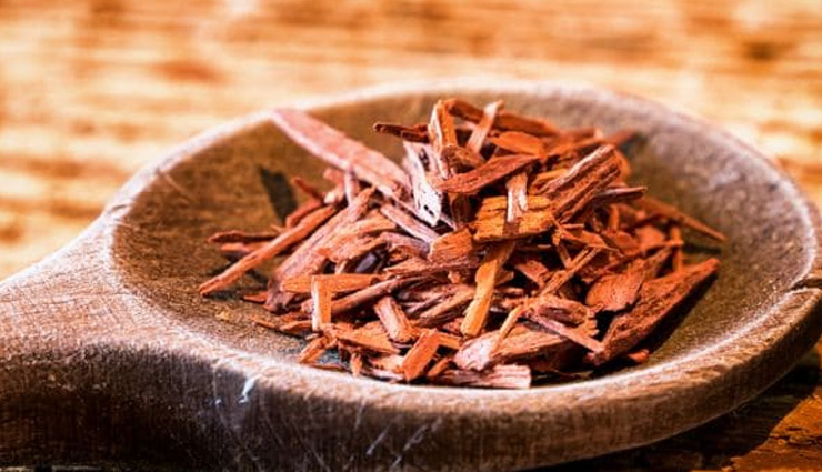 ways to cure summer skin problems,sandalwood,sandalwood benefits,beauty benefits of sandalwood,sandalwood face packs,home remedies