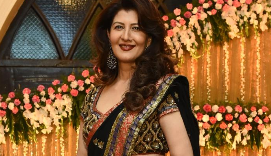 2 News : दिलजीत के बाद इस एक्टर ने भी छोड़ी ‘नो एंट्री 2’, डकैती के बाद संगीता ने किया बंदूक के लिए एप्लाई varun dhawan,actor varun dhawan,diljit dosanjh,actor diljit dosanjh,boney kapoor,no entry 2,no entry,arjun kapoor,sangeeta bijlani,actress sangeeta bijalani,sangeeta gun license