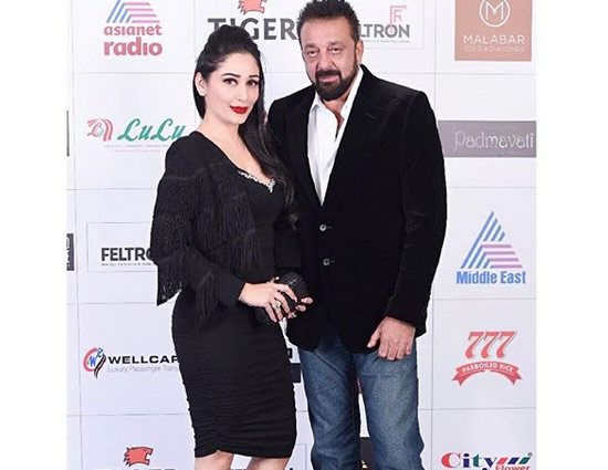 PICS- Maanayata Dutt Shares Pics of Sanjay Dutt From The Sets of Torbaaz