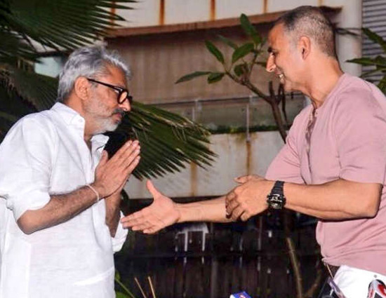 . . . और भंसाली ने अक्षय के सामने जोड़े हाथ, कहा नहीं भूलूंगा जिन्दगी भर