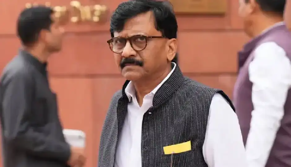 '50 करोड़ की पेशकश, 15 करोड़ पहले ही दिए गए'... शिवसेना यूबीटी के कथित बागी सांसदों को लेकर संजय राउत का बड़ा बयान