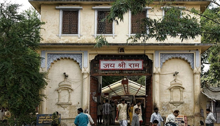 banaras,tourist places in banaras,banaras tourist destinations,tourist destinations in banaras,holidays,travel guide