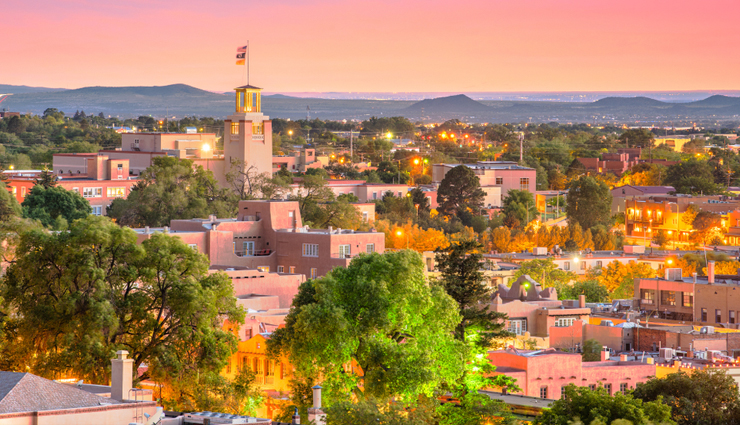 travel destinations,10 travel destinations,treasure,diamonds- murfreesboro,dinosaur fossils,opals,pirate treasure,jade,thunder eggs,montezuma,hidden treasure,fenn treasure,travel,holidays,travel guide