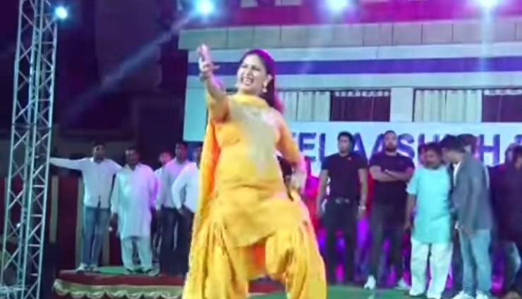 'बंदूक' गाने पर  सपना चौधरी ने किया ताबड़तोड़ डांस, छा गया वीडियो