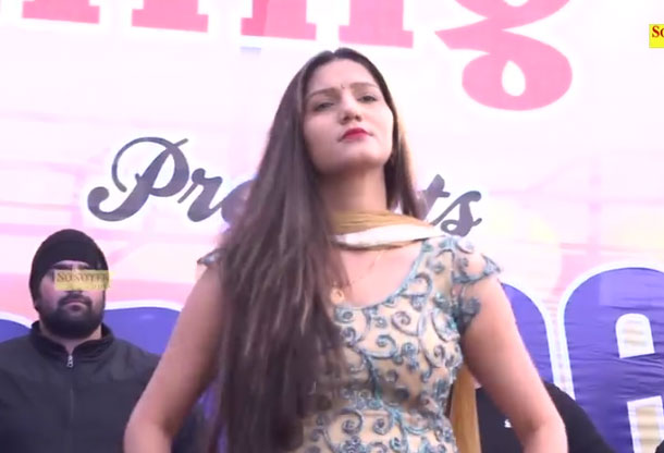 बस एक क्लिक पर देखे सपना चौधरी के 5 धांसू डांस वीडियो, सब एक से बढ़कर एक sapna chaudhary dance videos,sapna chaudhar,dance videos