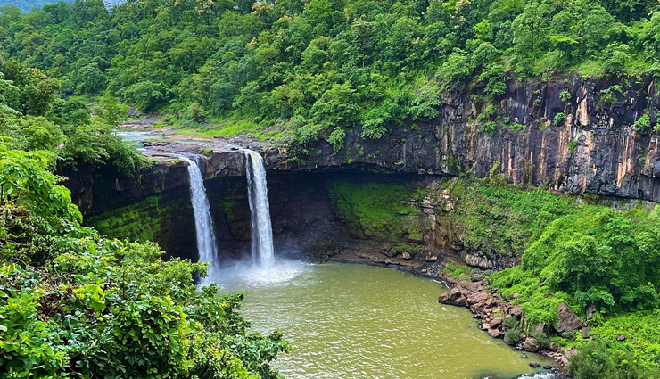 places near nashik,best tourist spots near nashik,top attractions near nashik,explore nearby places from nashik,day trips from nashik,weekend getaways near nashik,must-visit destinations near nashik,travel destinations close to nashik,popular places to see near nashik,nashik nearby tourist attractions