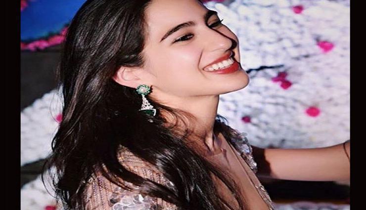 Sara Ali Khan Stepping Out Game is Major Fashion Statement
