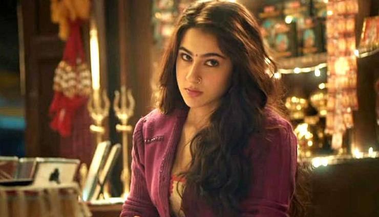 जब फैन ने मांगा सारा अली खान से ऑटोग्राफ, तो एक्ट्रेस ने किया ऐसा, वीडियो हुआ वायरल