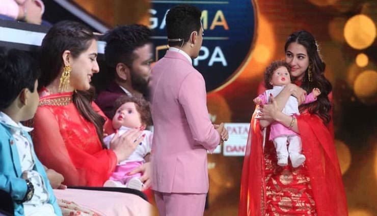 लाड़ले भाई तैमूर को गोद में लेकर 'केदारनाथ' के प्रमोशन पर पहुंचीं सारा अली खान, देखें दिलकश तस्वीरें