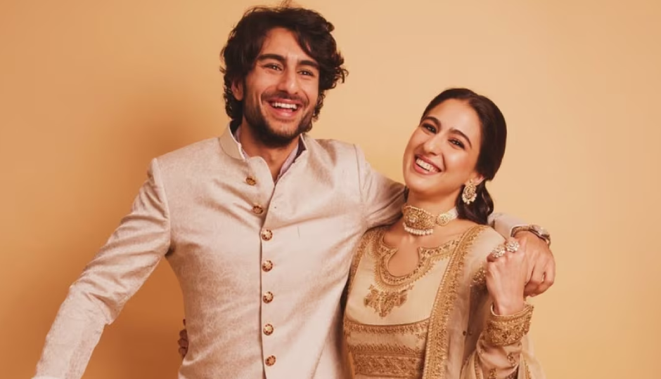 2 News : बहन से राखी बंधवाते समय अक्षय को याद आईं मां, सारा-पलक सहित इन एक्ट्रेस ने ऐसे लुटाया भाइयों पर प्यार rasha bandhan 2025,Akshay Kumar,actor akshay kumar,alka bhatia,akshay sister,akshay mother,sara ali khan,kangana ranaut,rakulpreet singh,palak tiwari