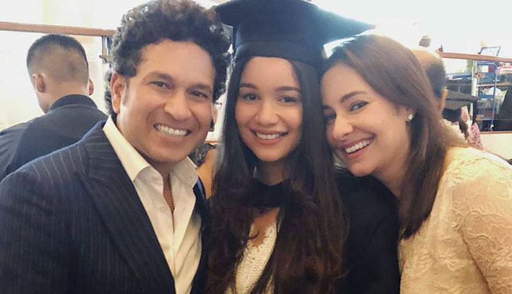 सचिन तेंदुलकर की बेटी Sara Tendulkar को लंदन कॉलेज से मिली डिग्री, माता-पिता के साथ ऐसे किया एन्जॉय 