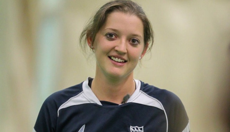 ellyse perry,sana mir,sarah jane taylor,laura marsh,danielle wyatt,hottest women cricketers,women cricketers around the world