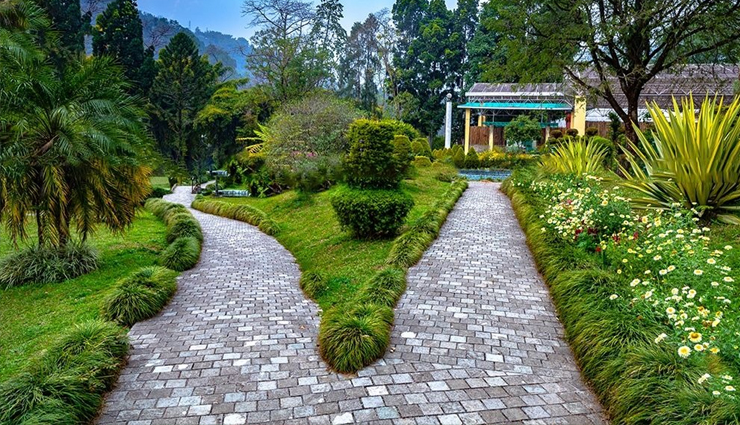 gangtok,tourist places in gangtok,sikkim,beautiful places in gangtok,gangtok travel,gangtok tourism